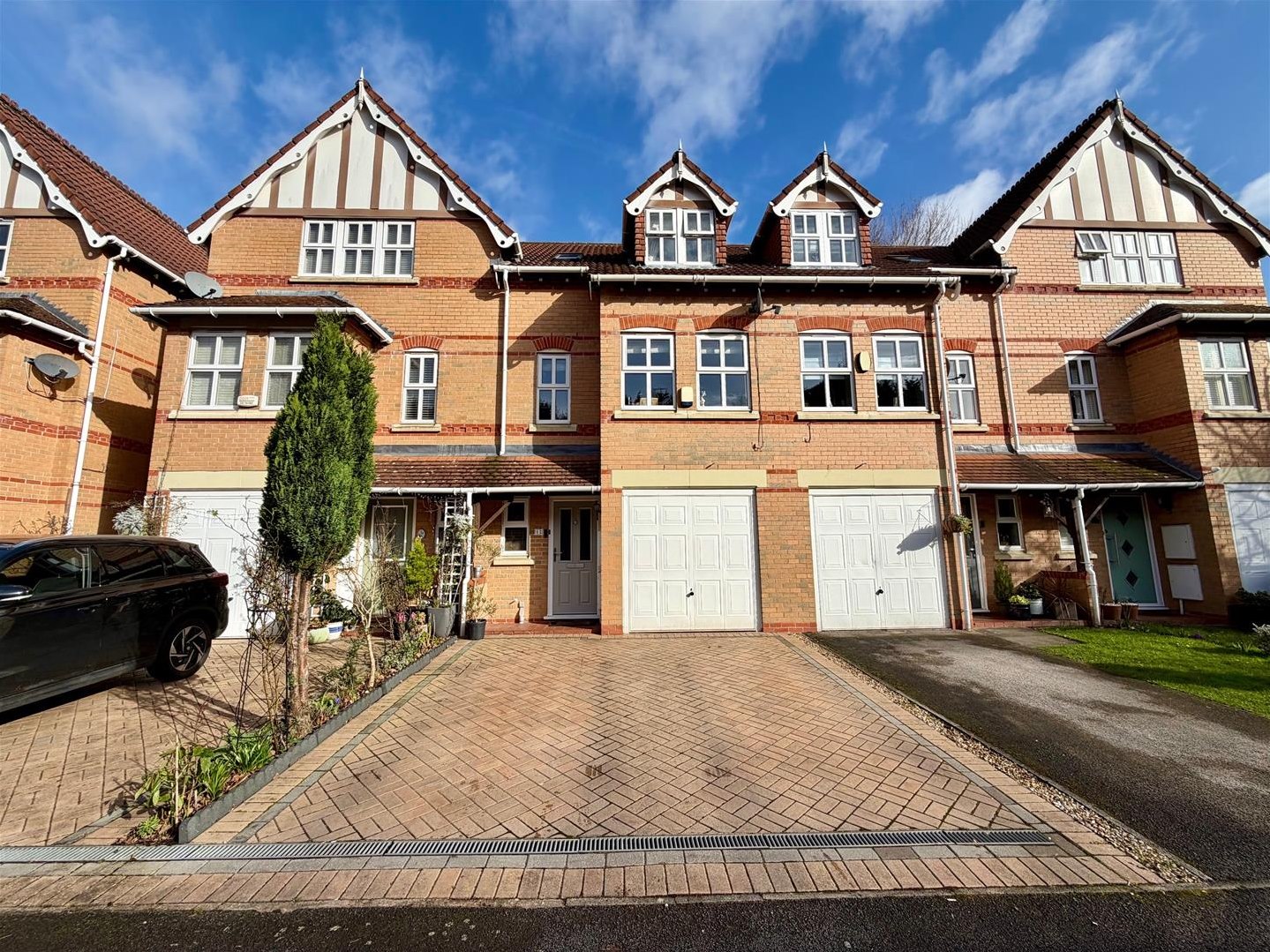 3 bedroom Town house Sold