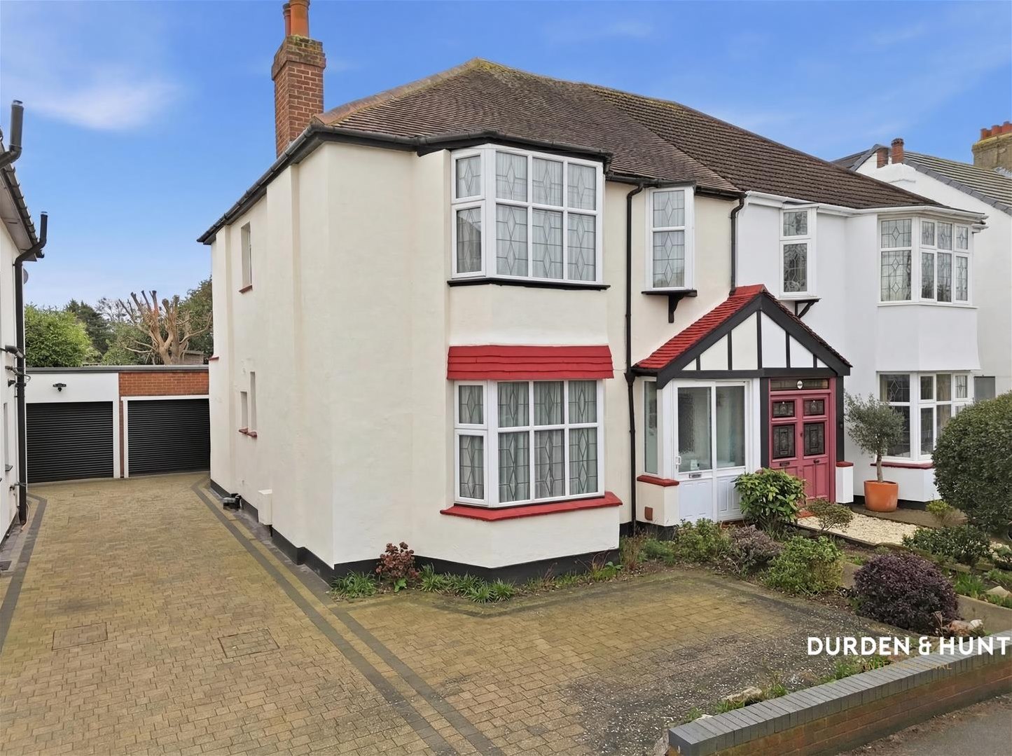 4 bedroom Semi-detached house For Sale
