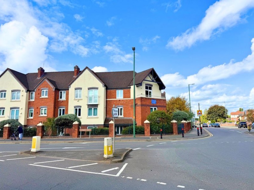2 bedroom Apartment Under Offer