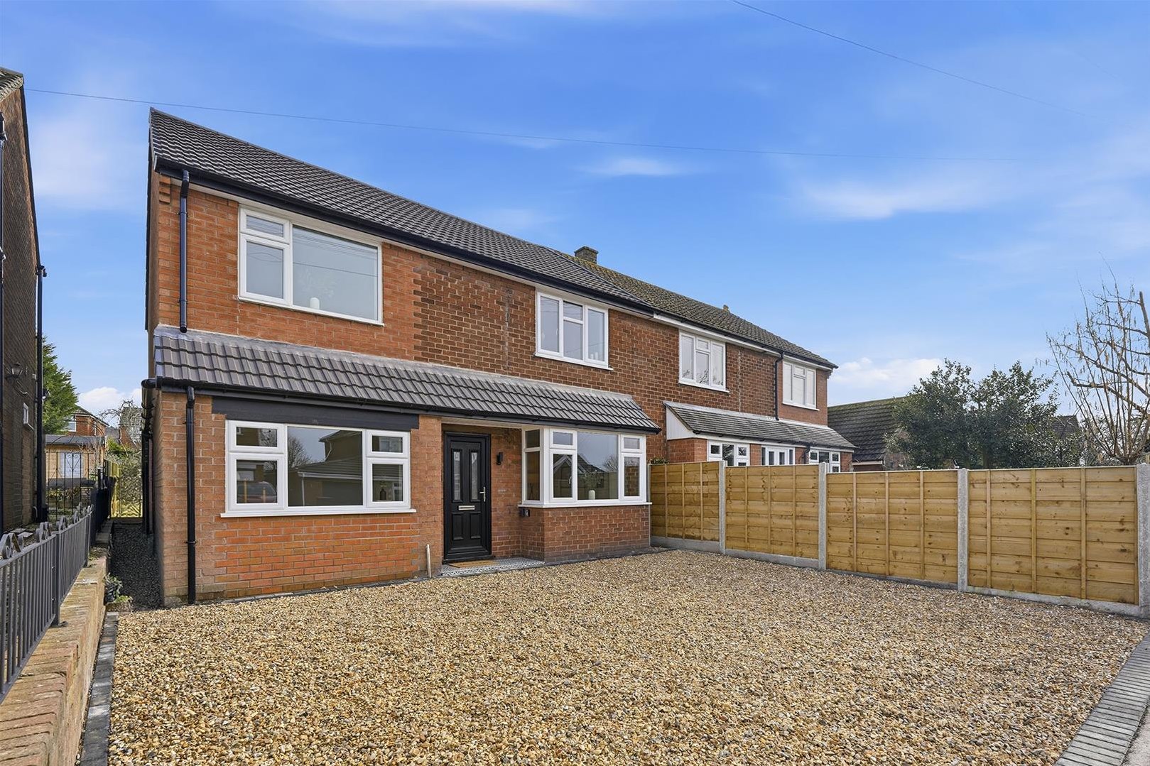 4 bedroom Studio flat Under Offer
