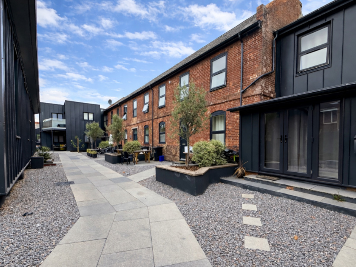 1 bedroom Apartment To Let