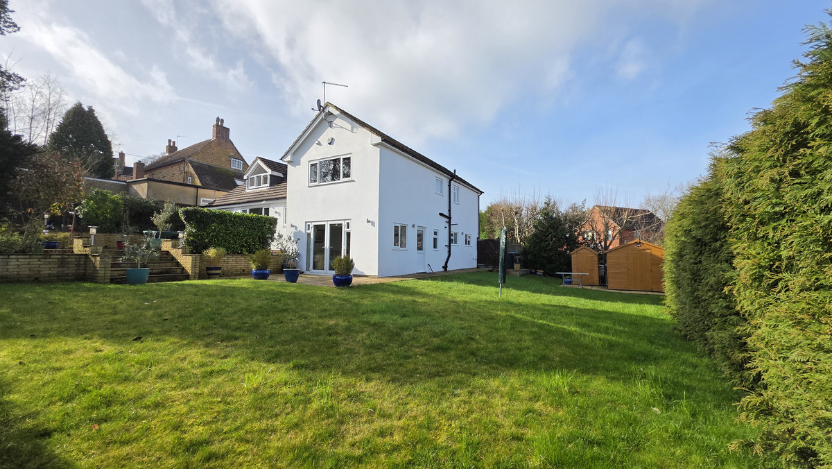 3 bedroom House (unspecified) For Sale