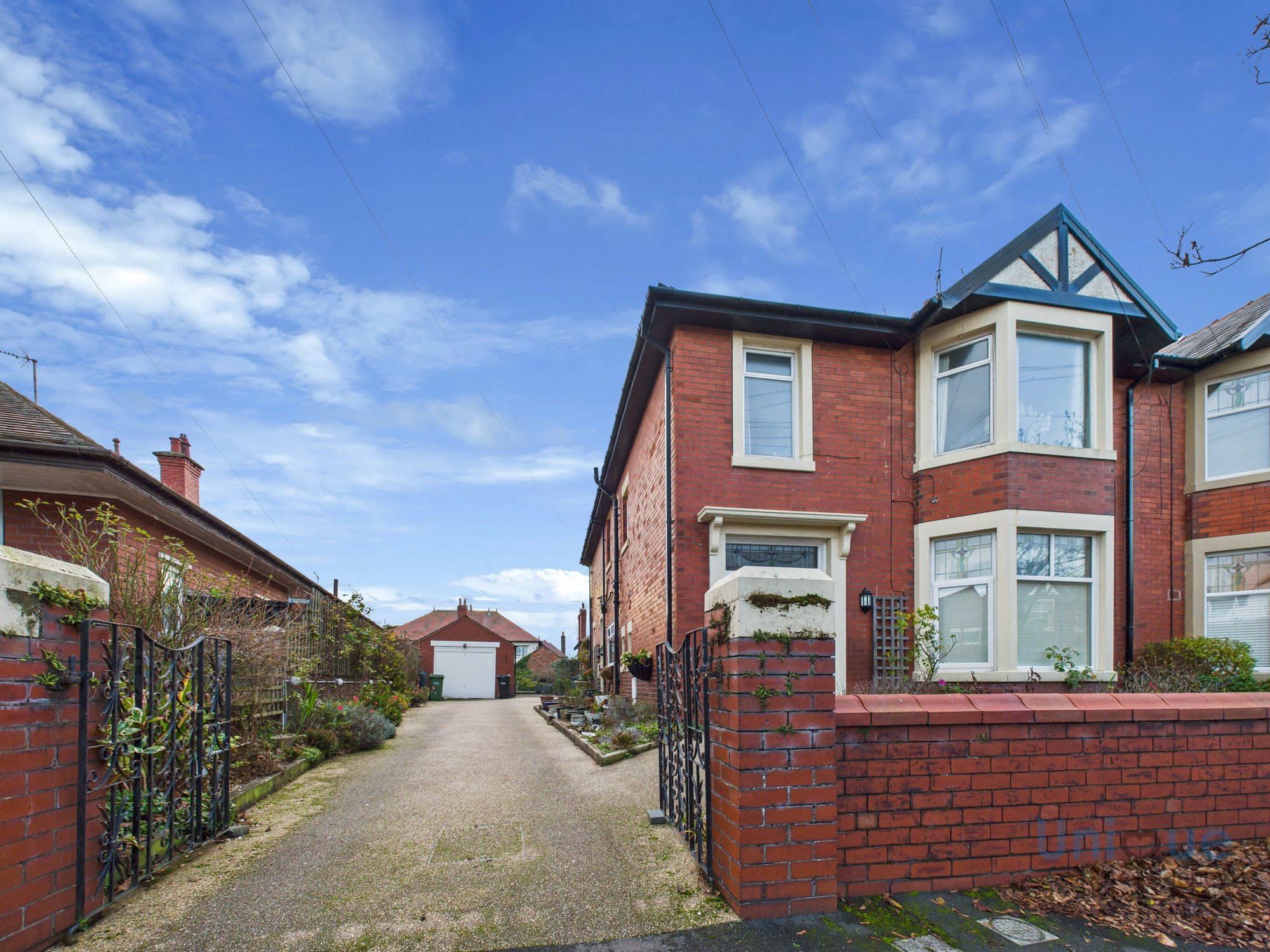 2 bedroom Block of Apartments Under Offer