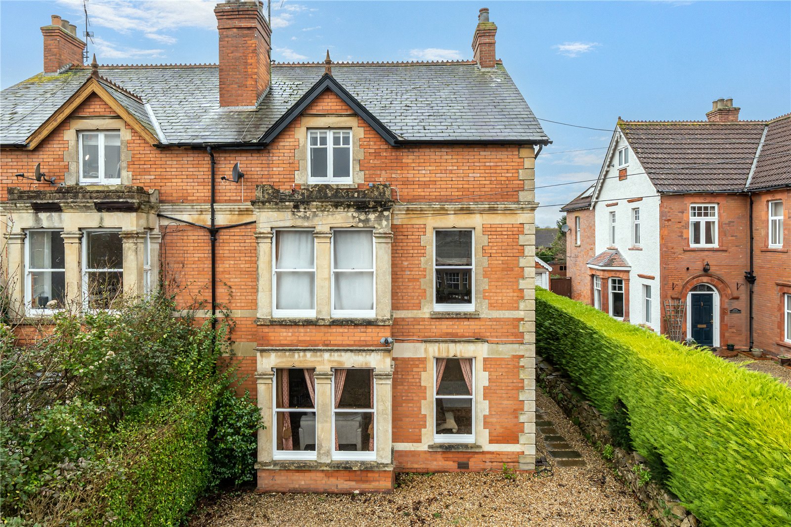 7 bedroom Semi-detached house For Sale