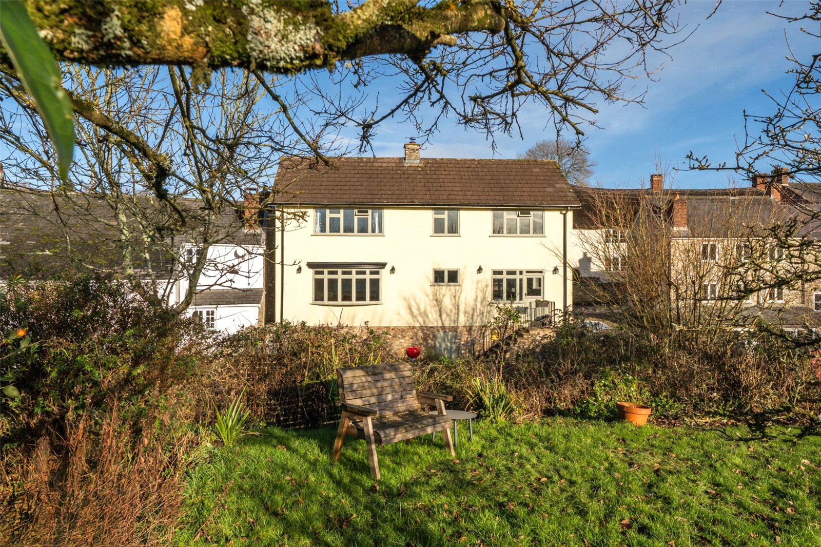 3 bedroom Detached house For Sale