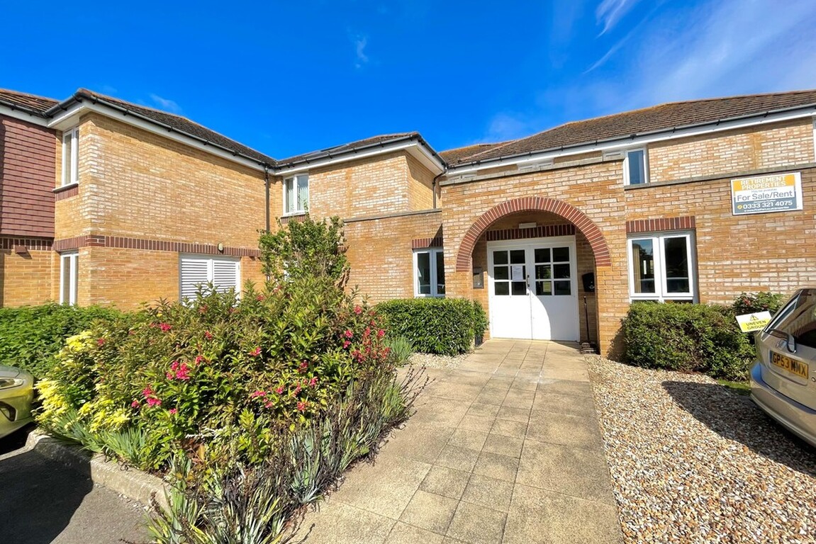 2 bedroom Flat Under Offer