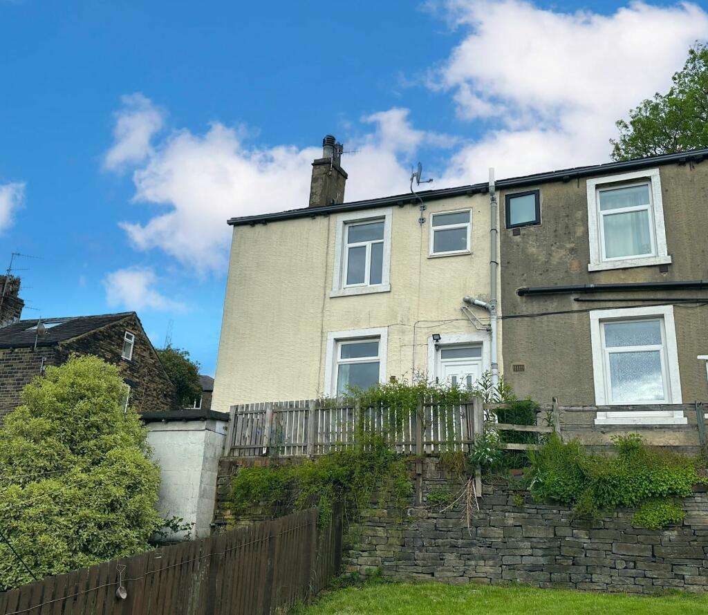 2 bedroom Terraced House Under Offer