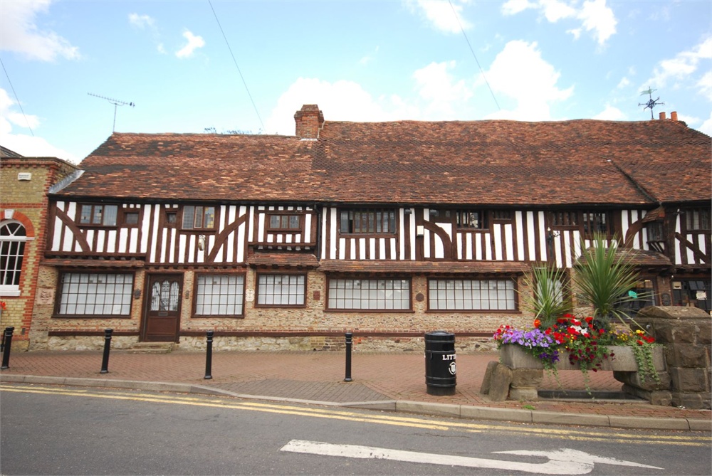 5 bedroom House (unspecified) For Sale
