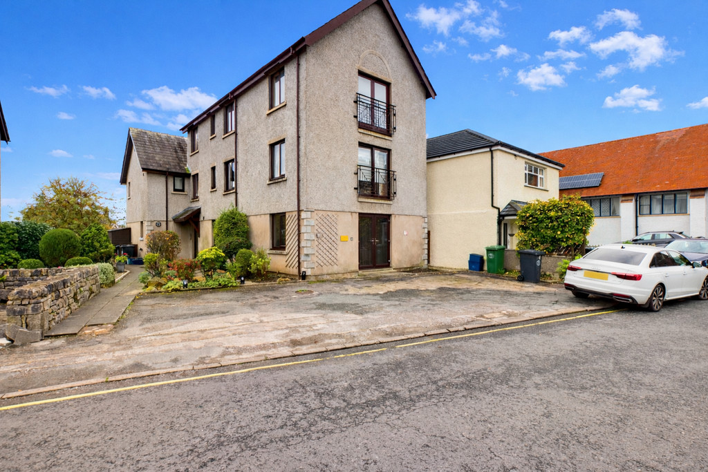 2 bedroom Block of Apartments For Sale