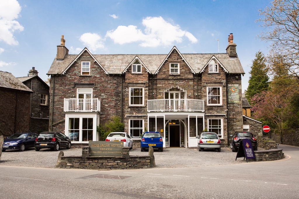 11 bedroom Link detached house For Sale