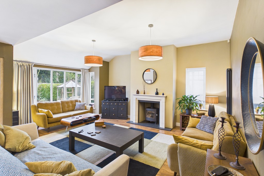 5 bedroom Link detached house For Sale