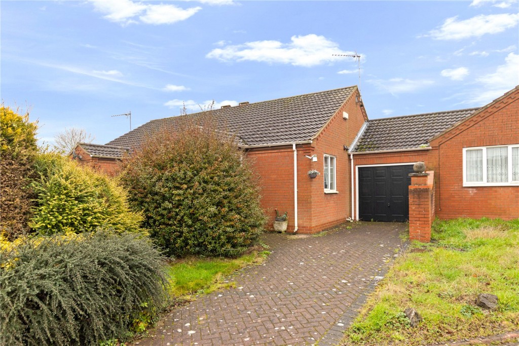 2 bedroom Detached bungalow Under Offer