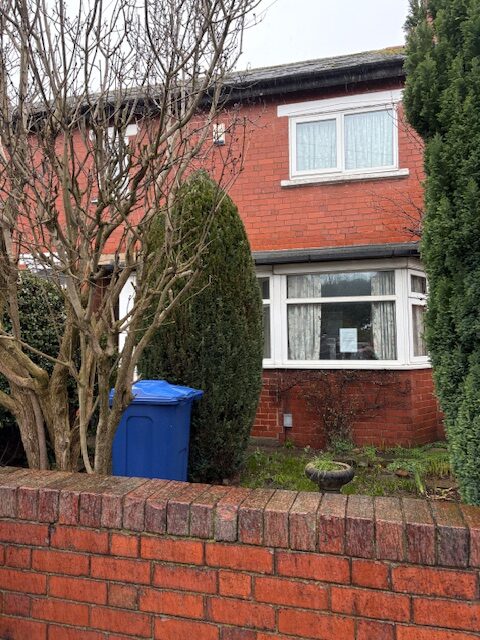 2 bedroom Terraced bungalow For Sale