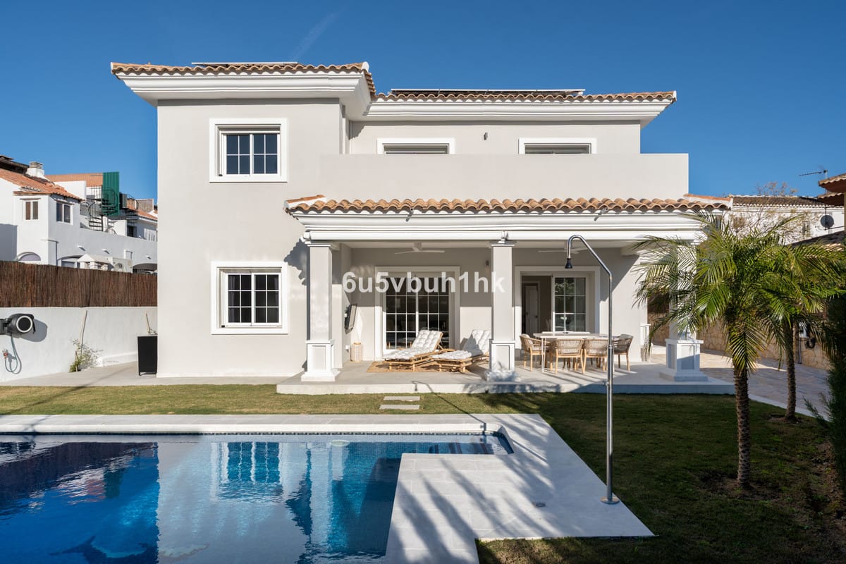 4 bedroom Villa For Sale