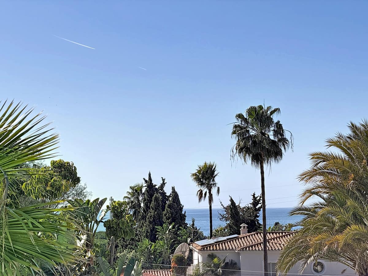 5 bedroom Villa For Sale