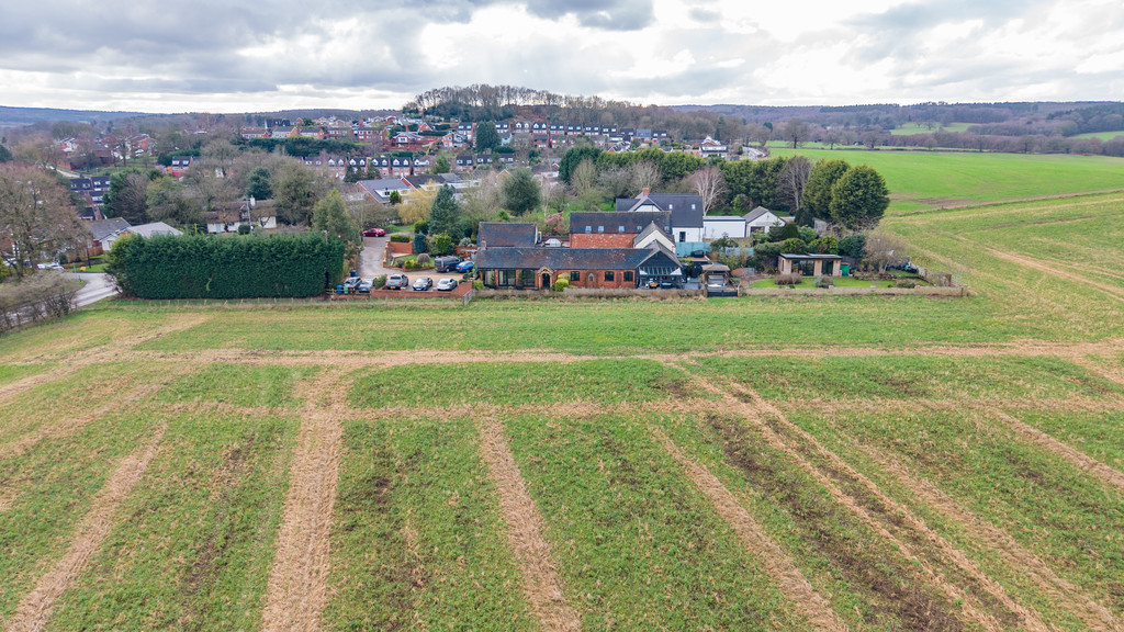 4 bedroom Barn For Sale