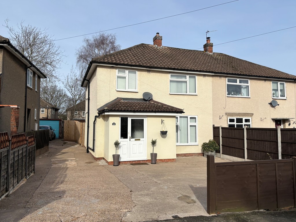 3 bedroom Semi-detached house For Sale