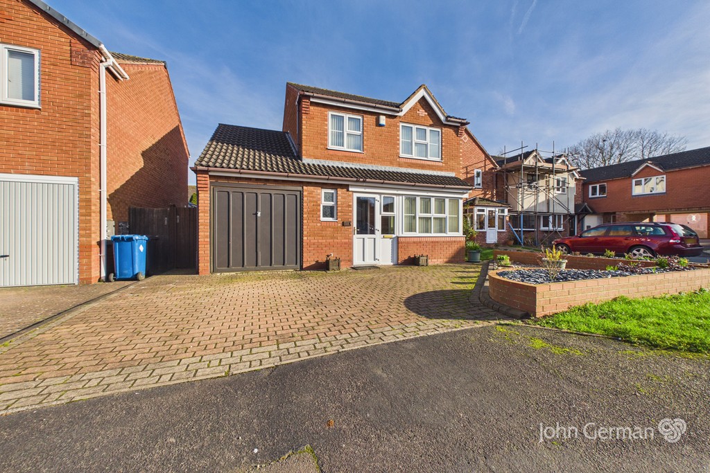 3 bedroom Detached house For Sale