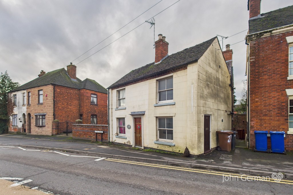2 bedroom Semi-detached house For Sale