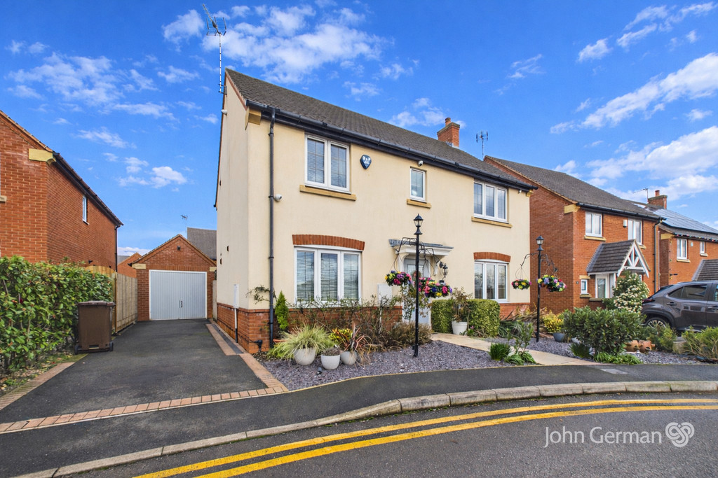 4 bedroom Detached house For Sale