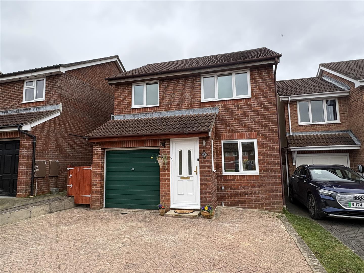 3 bedroom Detached house To Let