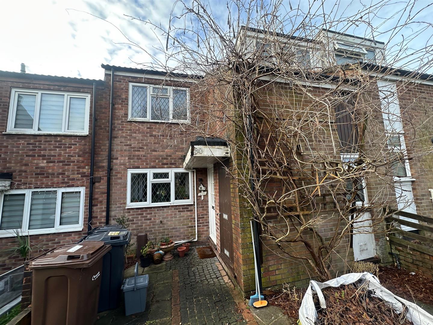 1 bedroom Studio flat To Let