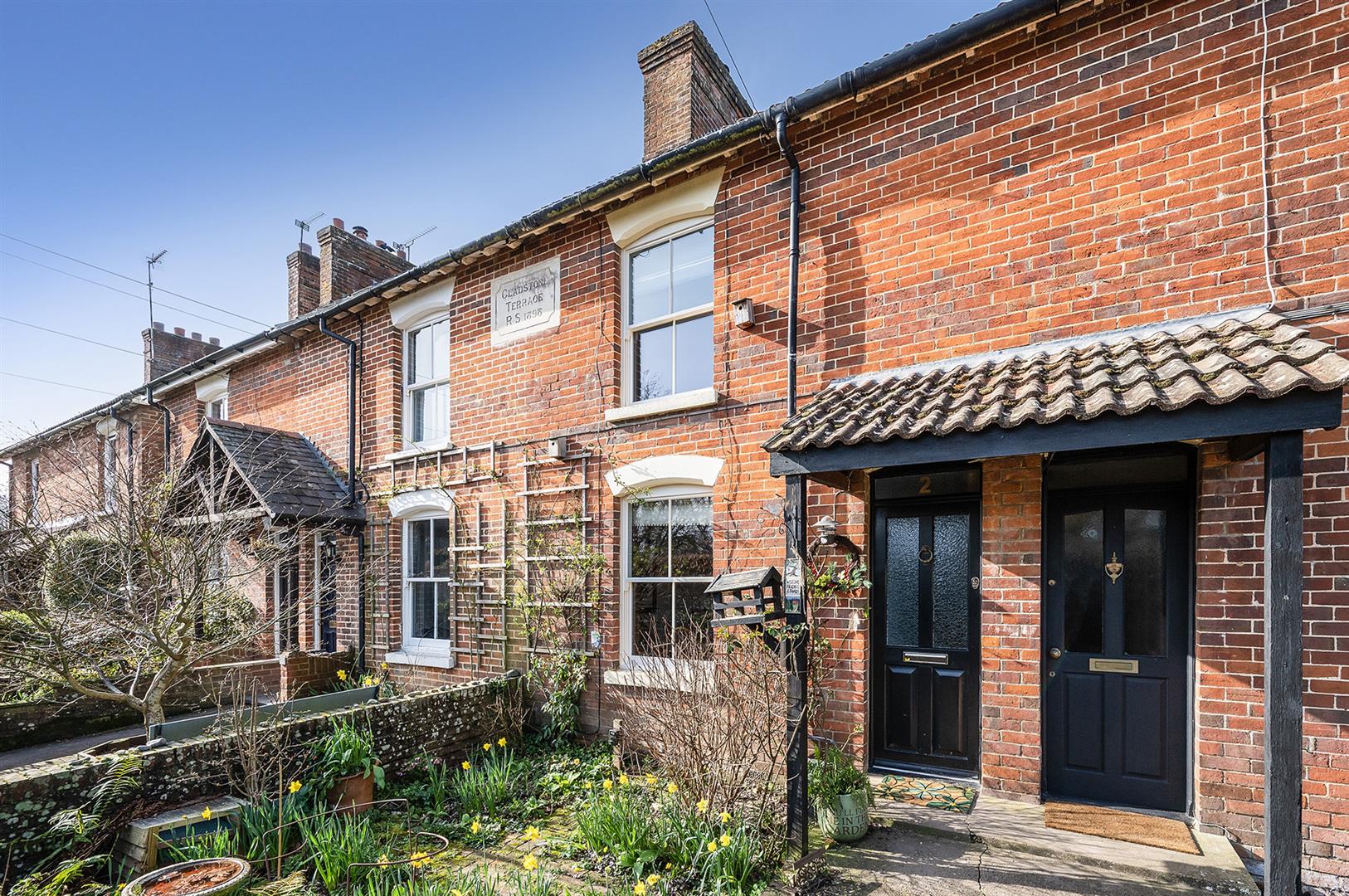 3 bedroom Terraced House Under Offer