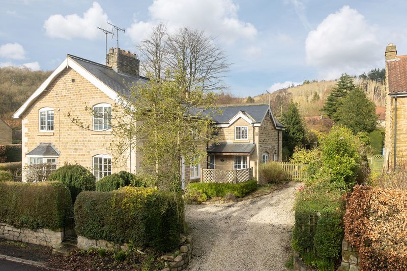 3 bedroom Cottage Under Offer