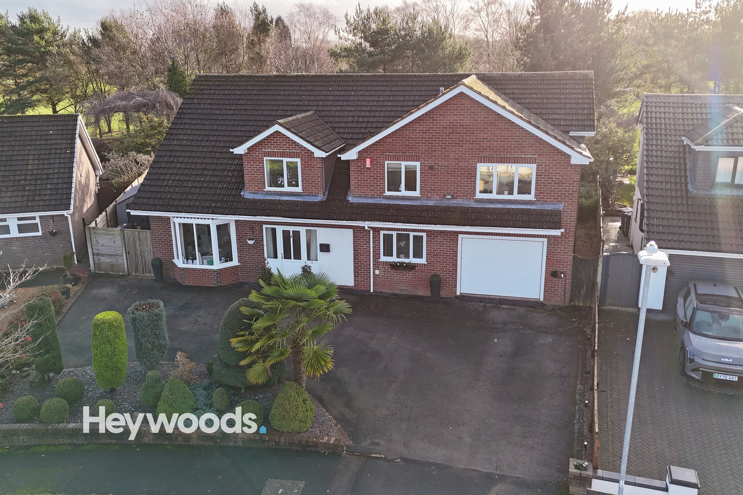 4 bedroom Detached house Under Offer