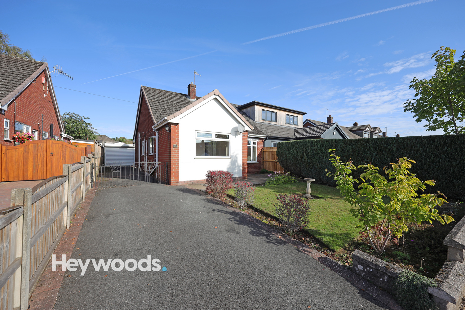 2 bedroom Detached bungalow Under Offer