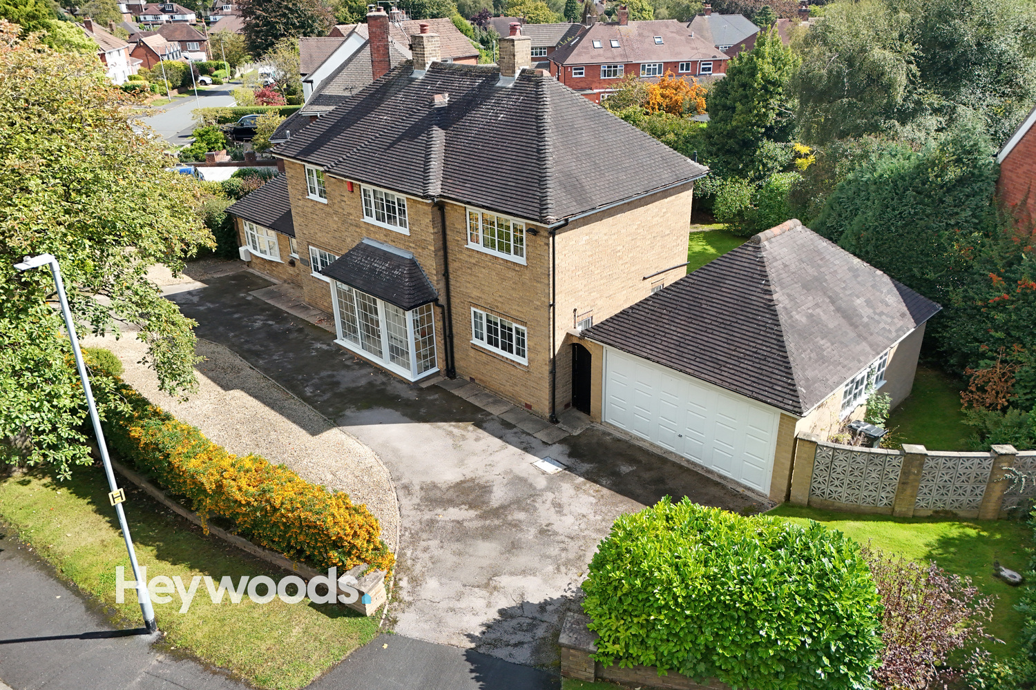 3 bedroom Detached house Under Offer
