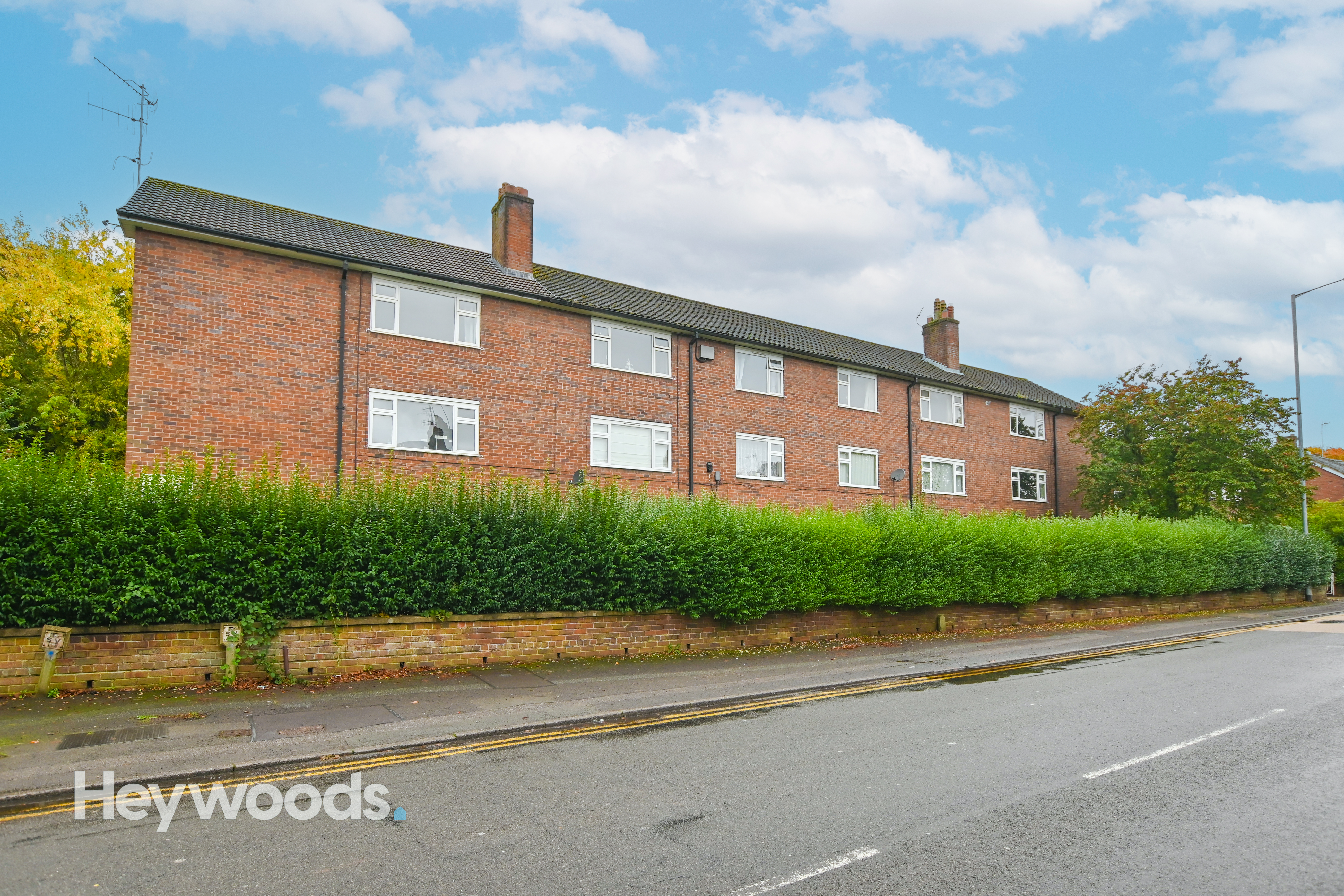 1 bedroom Flat share To Let
