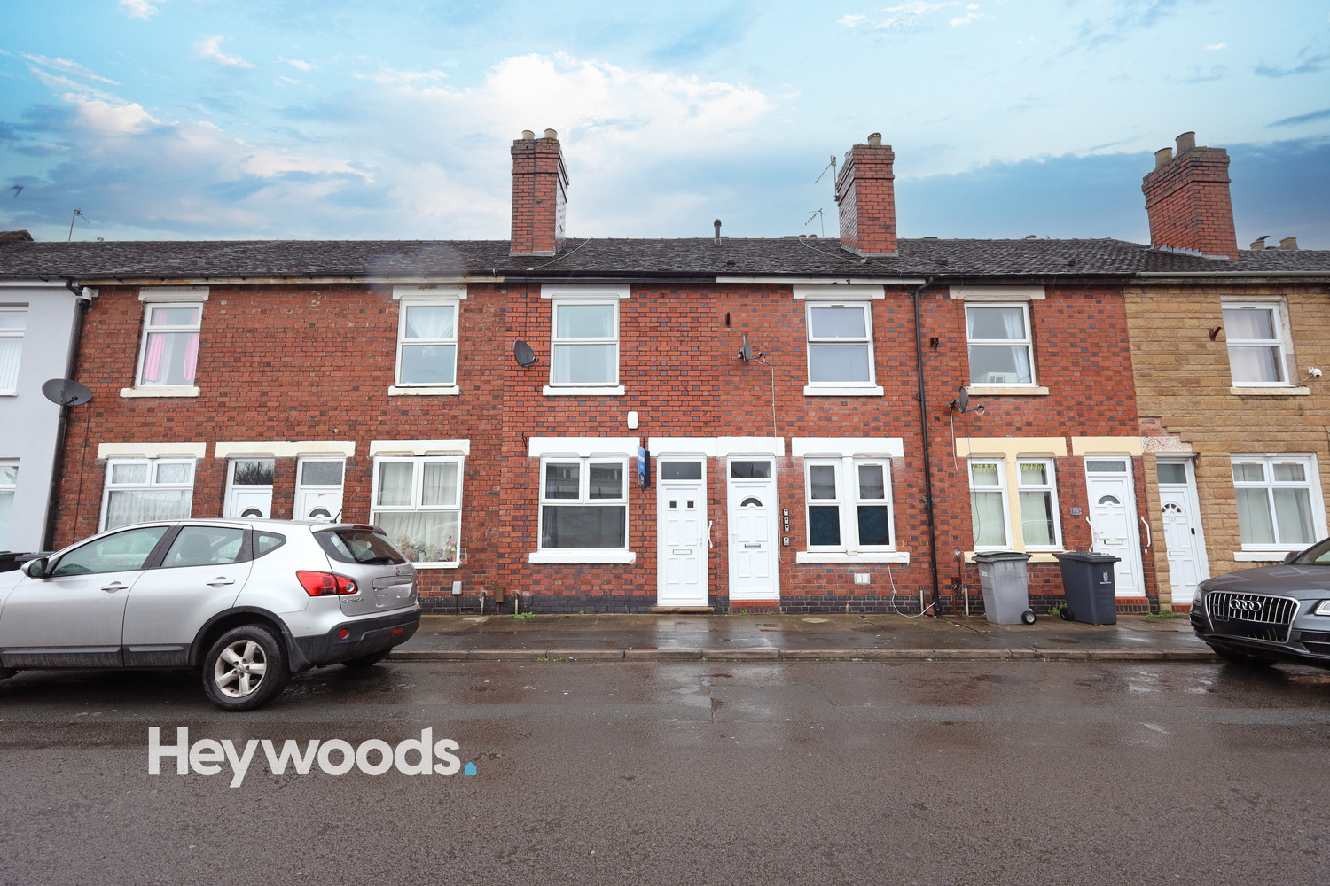 2 bedroom Terraced House To Let
