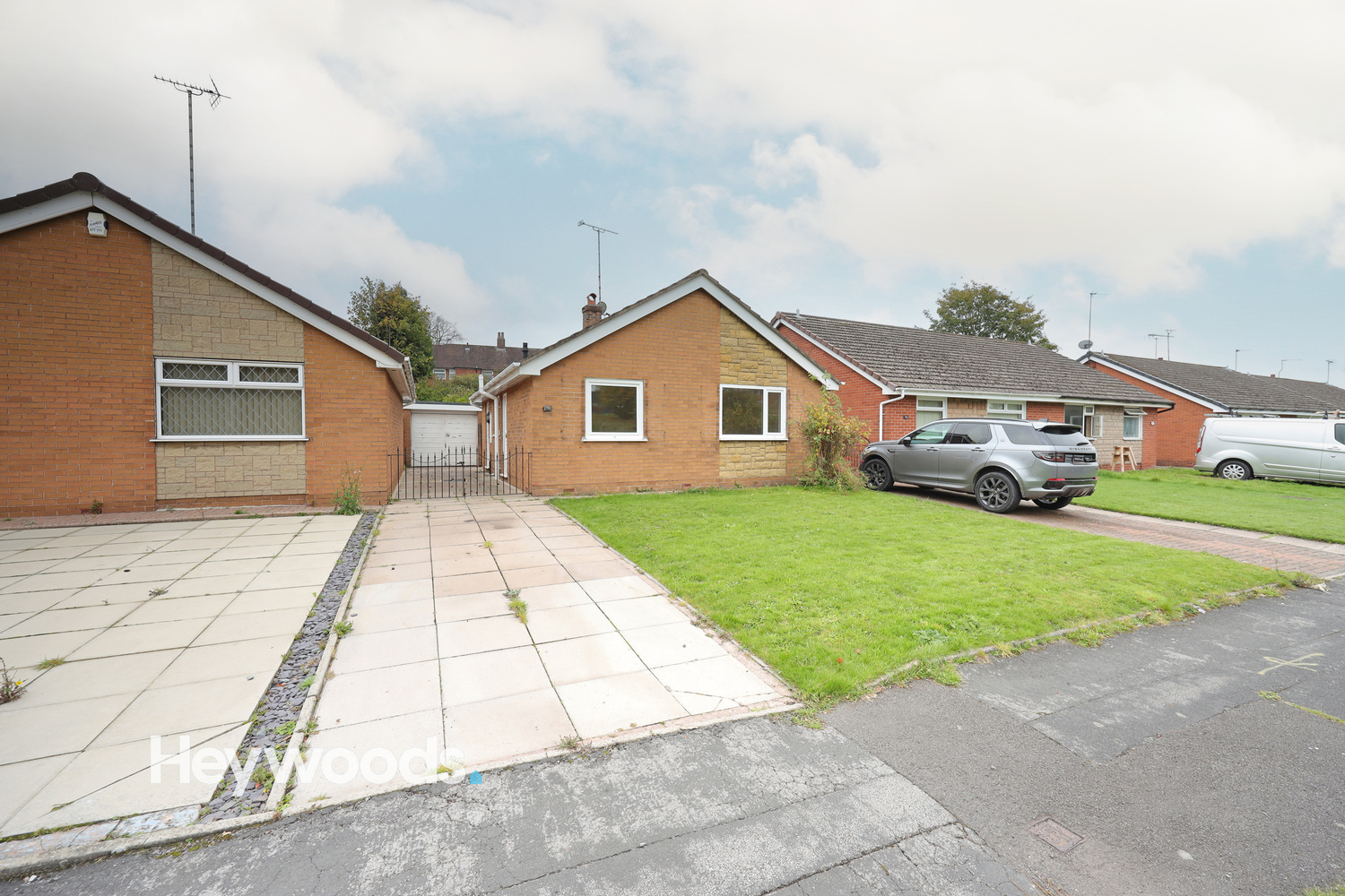 2 bedroom Detached bungalow Under Offer