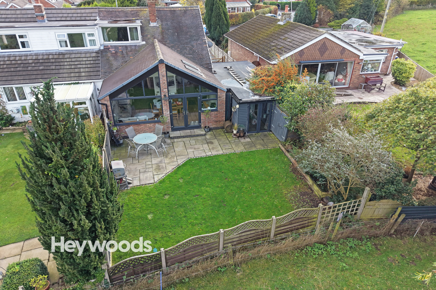 4 bedroom Link detached house Under Offer