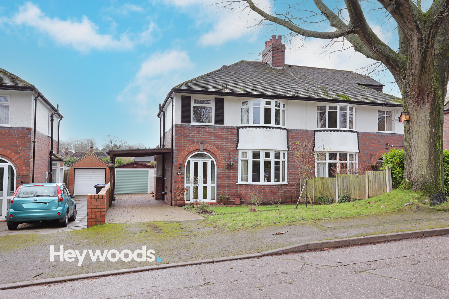 4 bedroom Semi-detached house For Sale