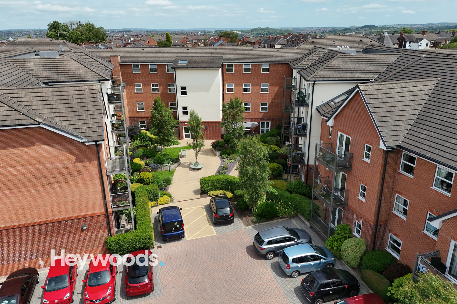2 bedroom Apartment For Sale