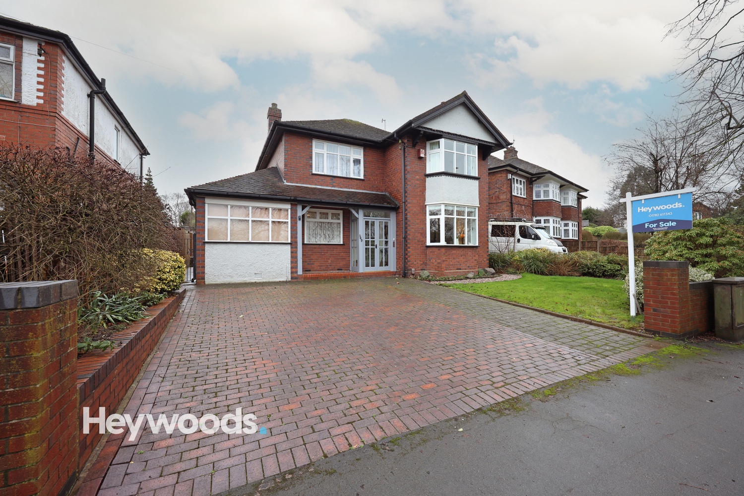 3 bedroom Detached house For Sale