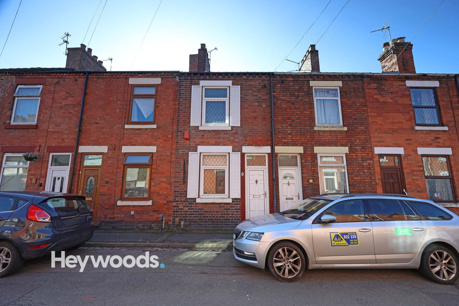 2 bedroom Terraced House To Let