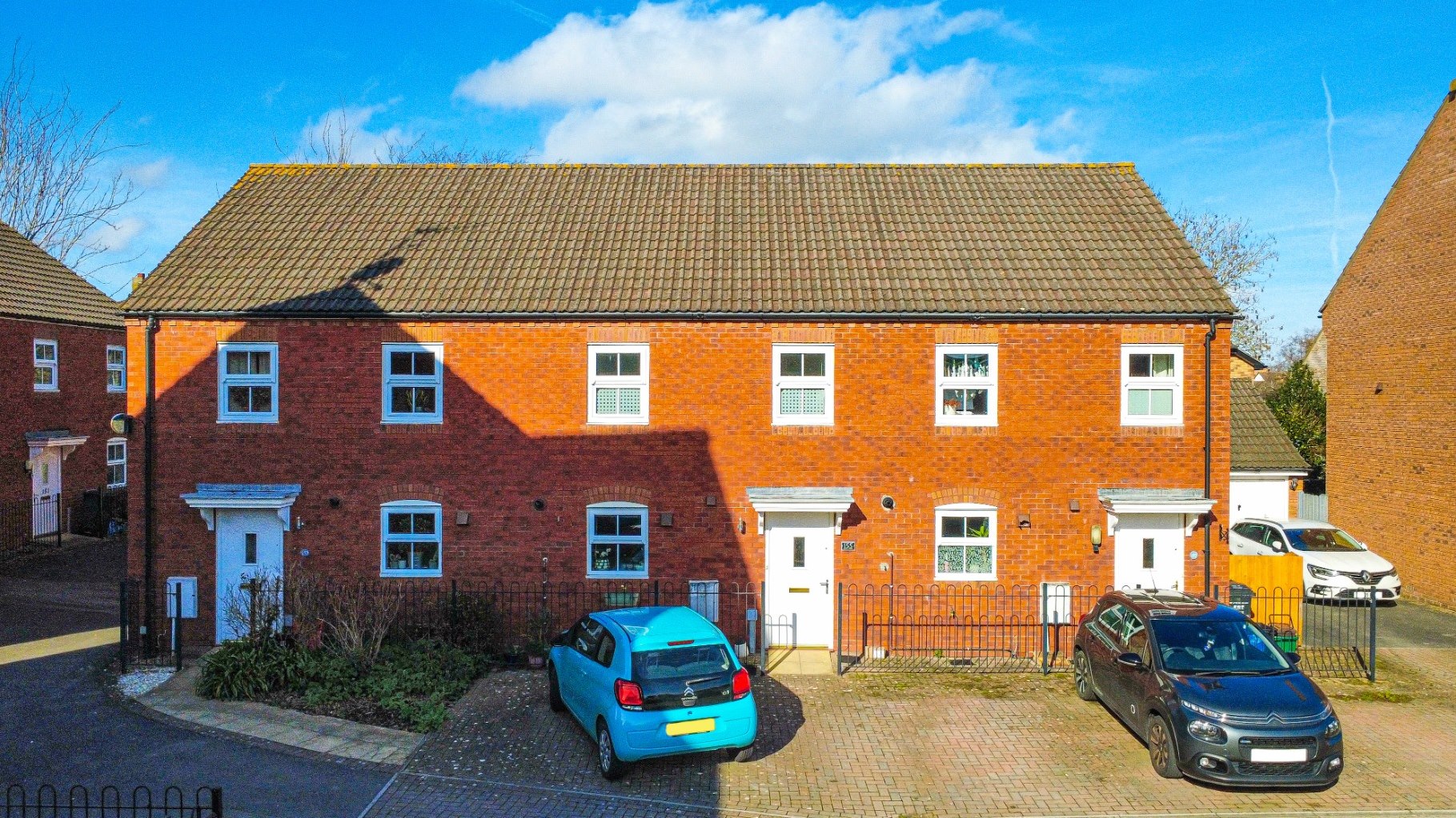 2 bedroom House (unspecified) Under Offer