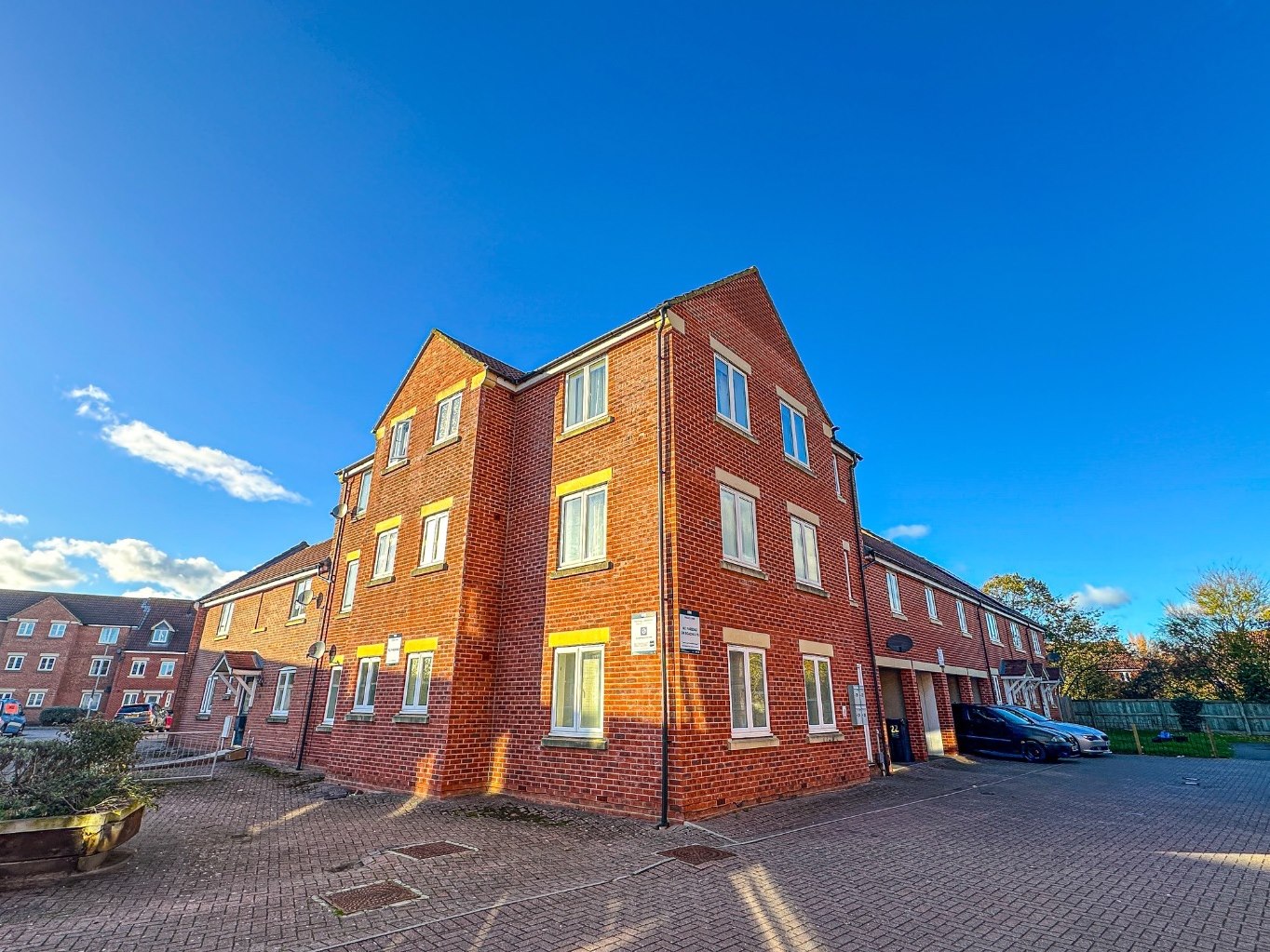 2 bedroom Apartment Let