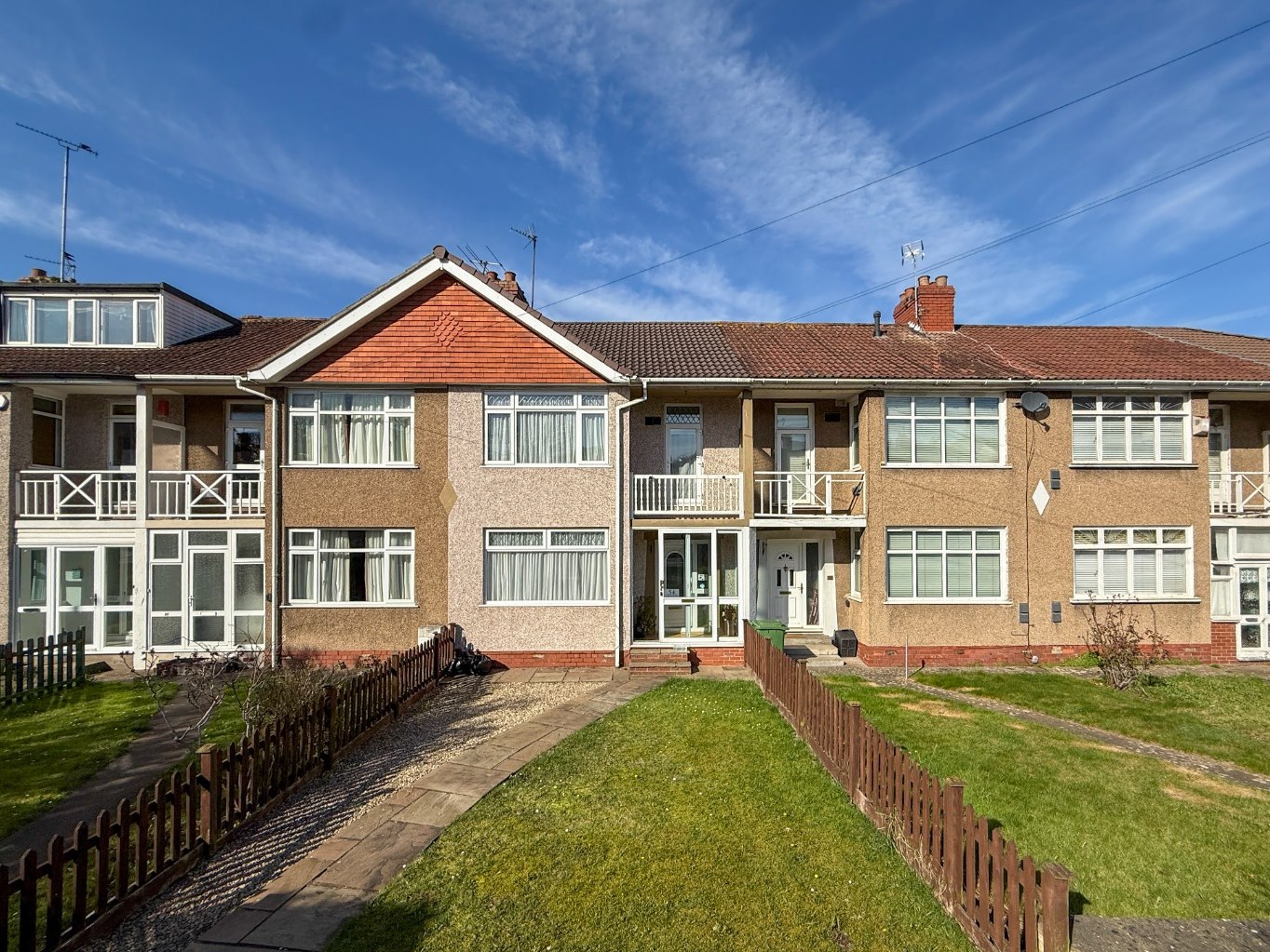 3 bedroom House (unspecified) Under Offer