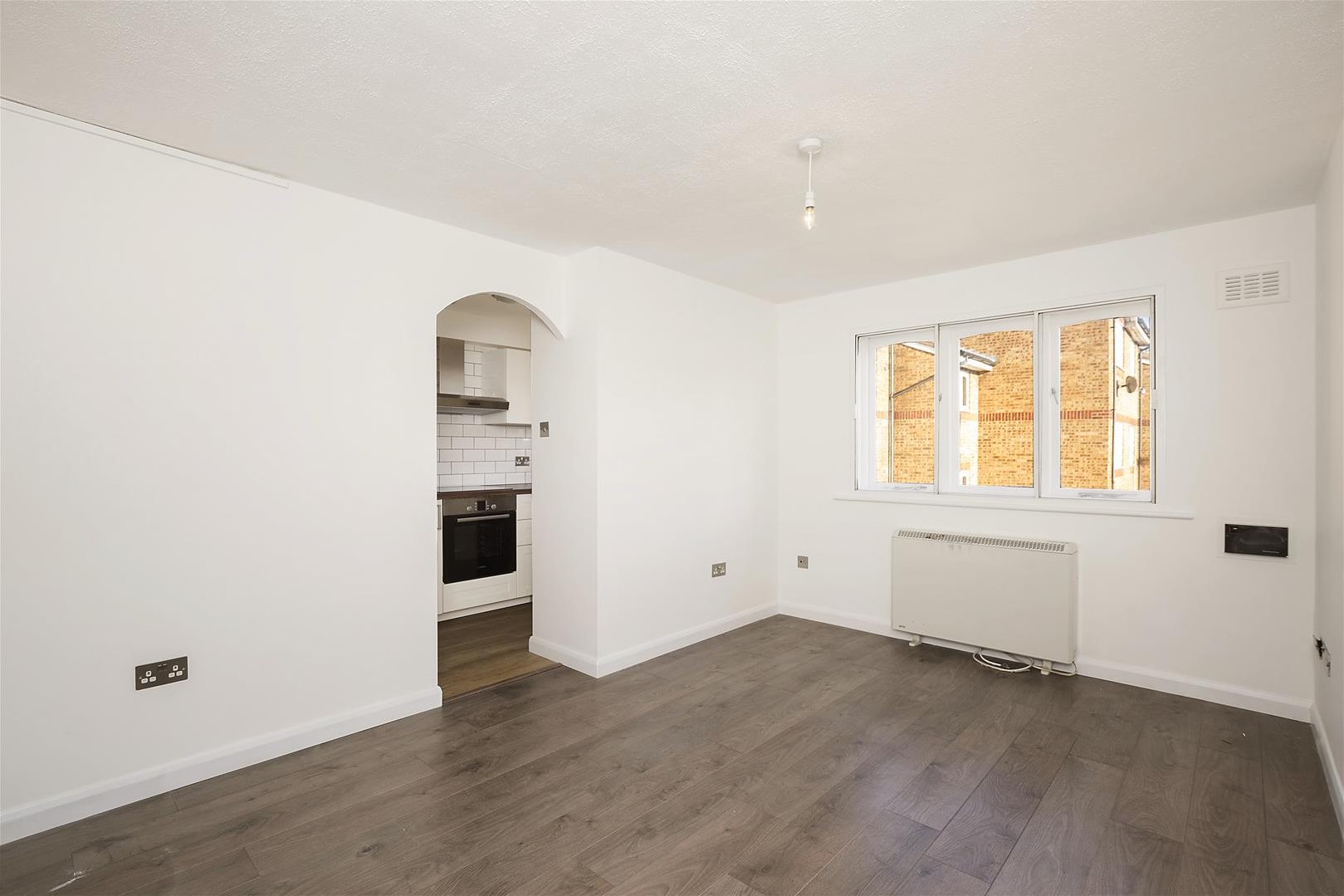 1 bedroom Apartment For Sale