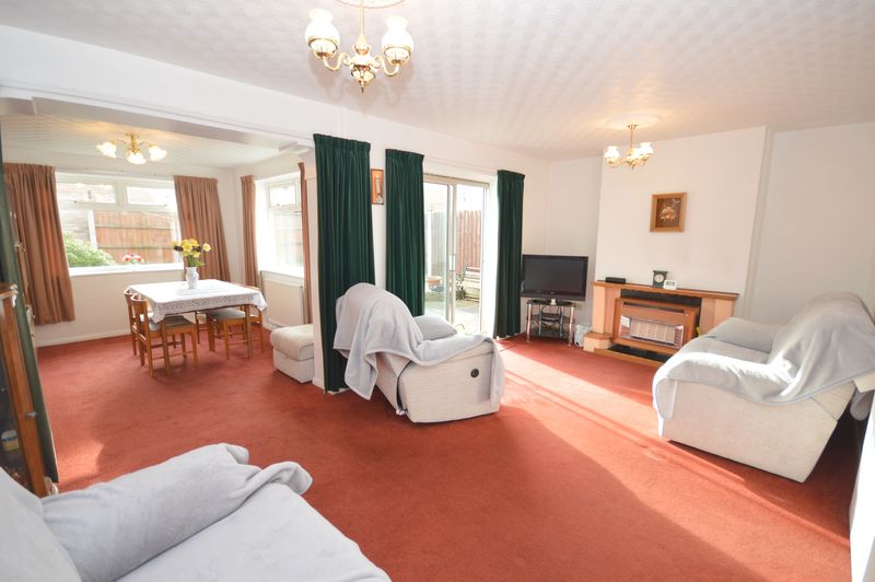 3 bedroom Link detached house For Sale