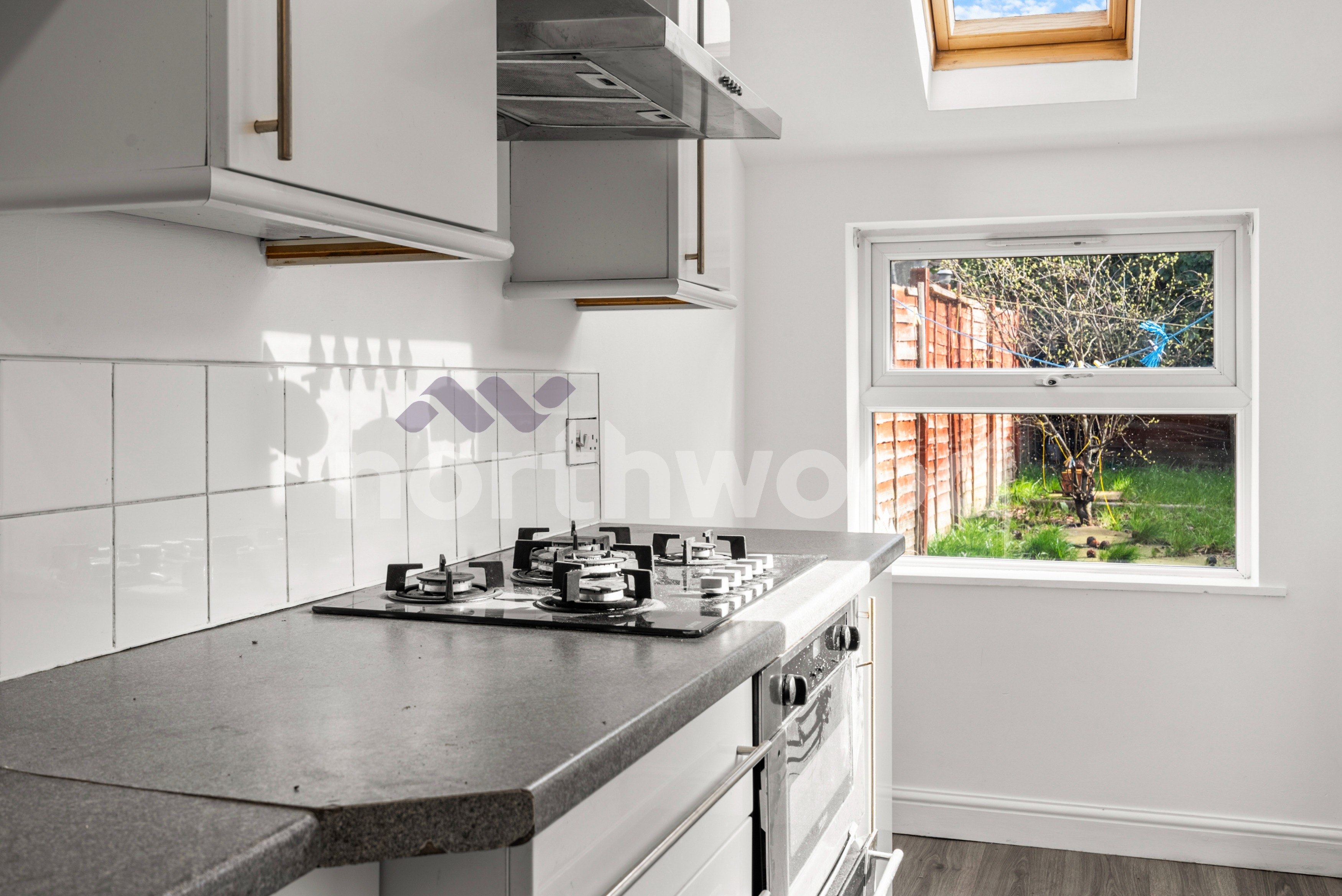 2 bedroom Terraced House Under Offer