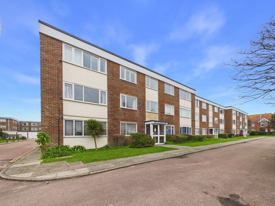 2 bedroom Flat Under Offer