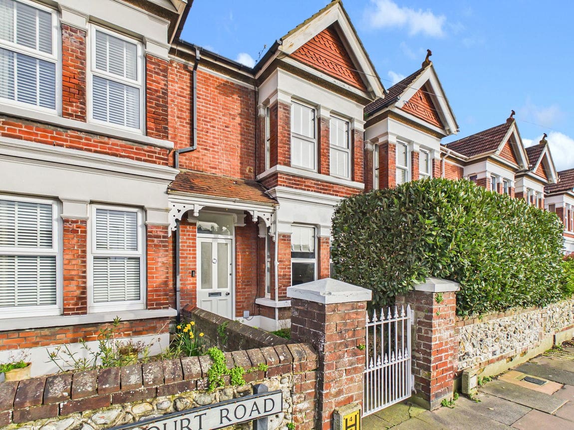 3 bedroom Terraced House Under Offer