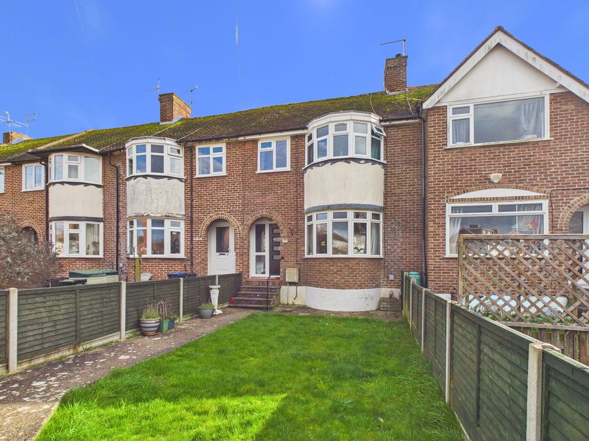 3 bedroom Terraced House For Sale