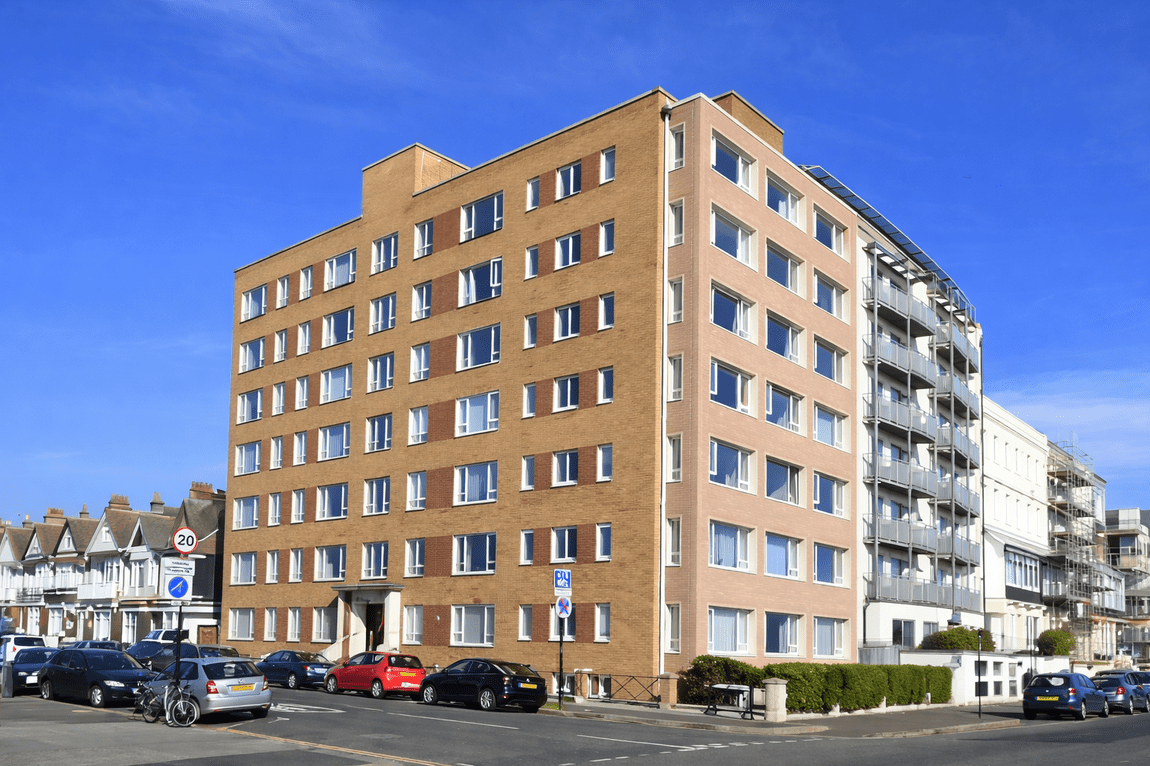 1 bedroom Apartment For Sale