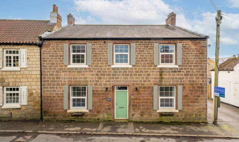 4 bedroom Property For Sale